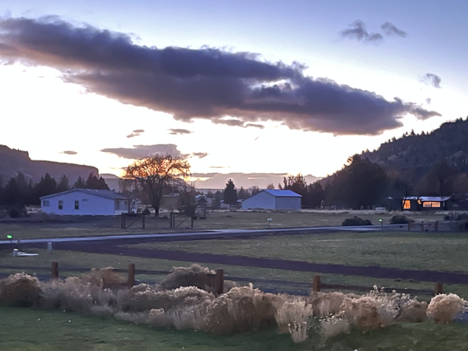 Forecast: Hi 44 Lo 28