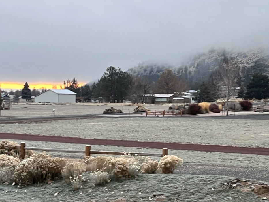 Forecast:  Hi 47 Lo 14 Mostly Clear
HRV 9