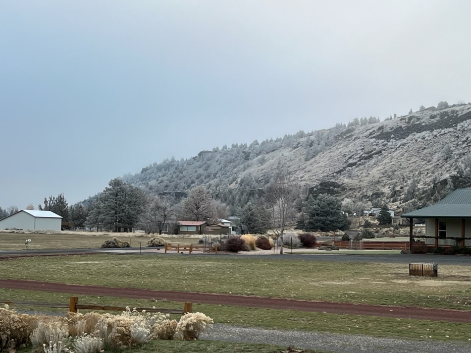 Forecast:  Hi 46 Lo 18 Mostly Clear
HRV 8