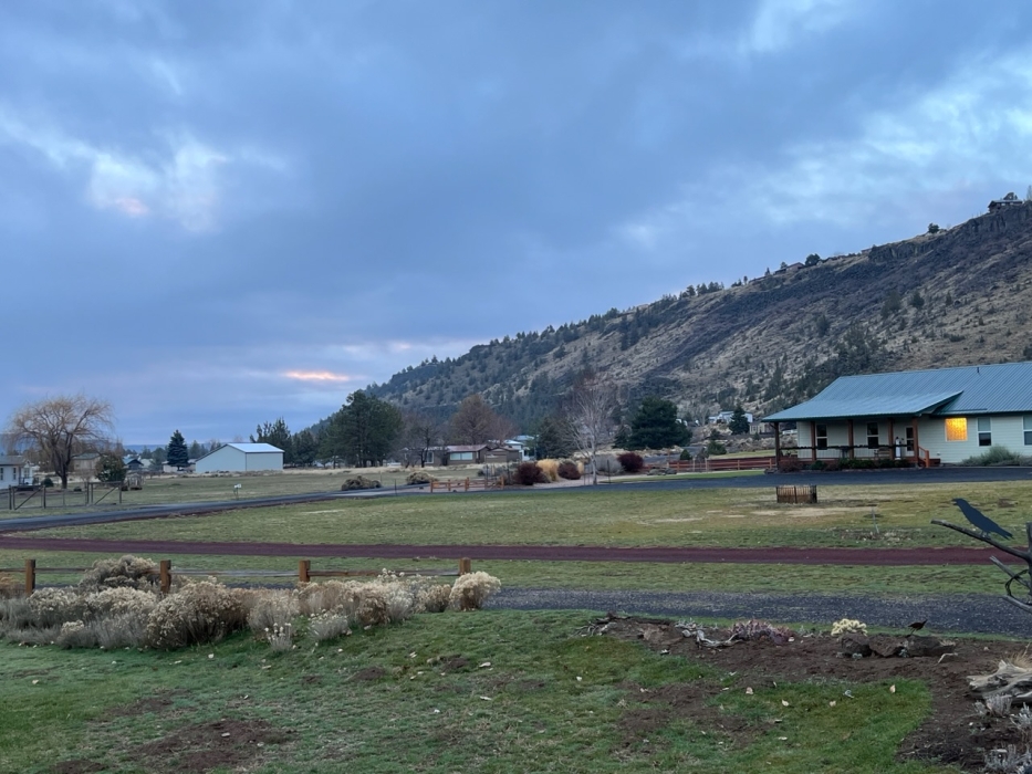 Forecast: Hi 49 Lo 39 Cloudy
HRV 8